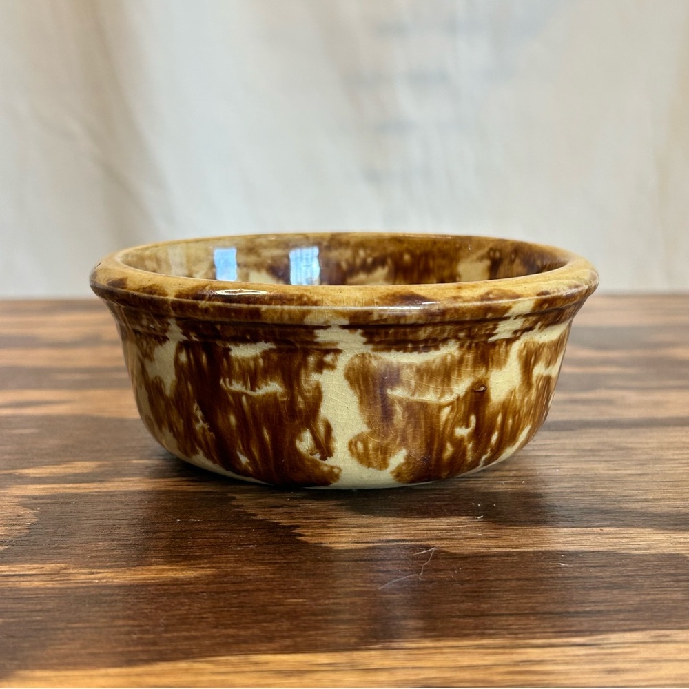 Vintage Bennington Sponge Glazed Pottery Dish